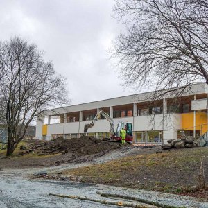 Rugdeveien Lekeplass ved Landås Skole.